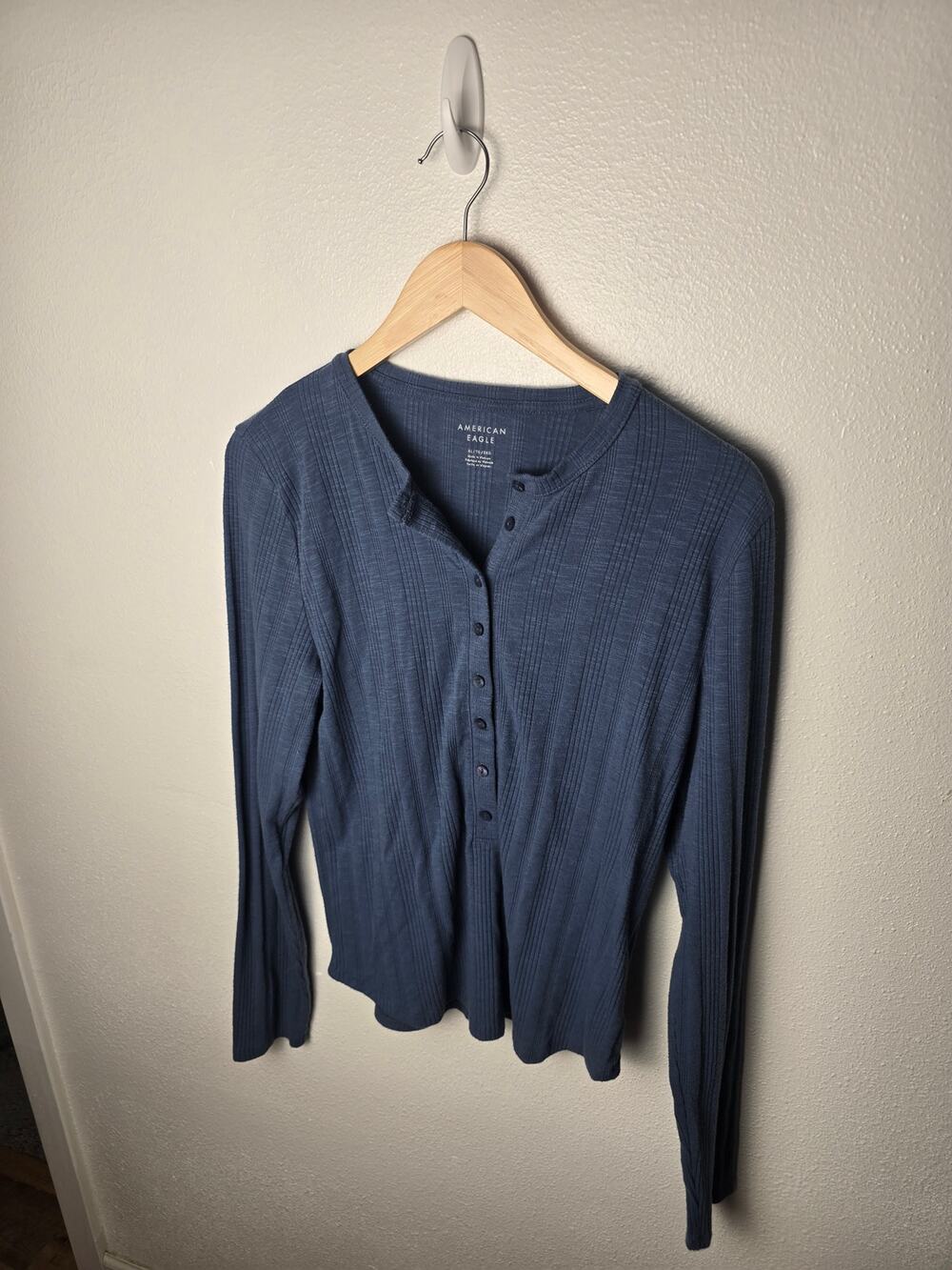 American Eagle Henley Womens XL Blue Ribbed Long Sleeve Button Top